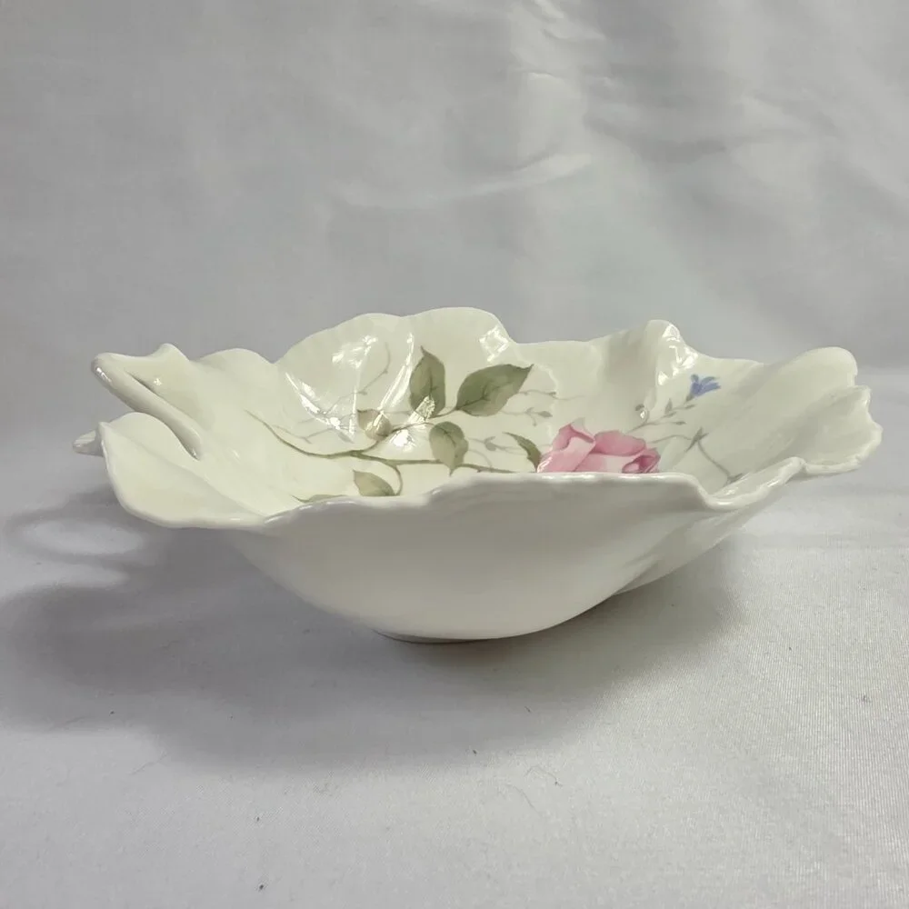Mikasa April Rose 7 Inch Leaf Shaped Dish White with Pink Roses & Green Leaves